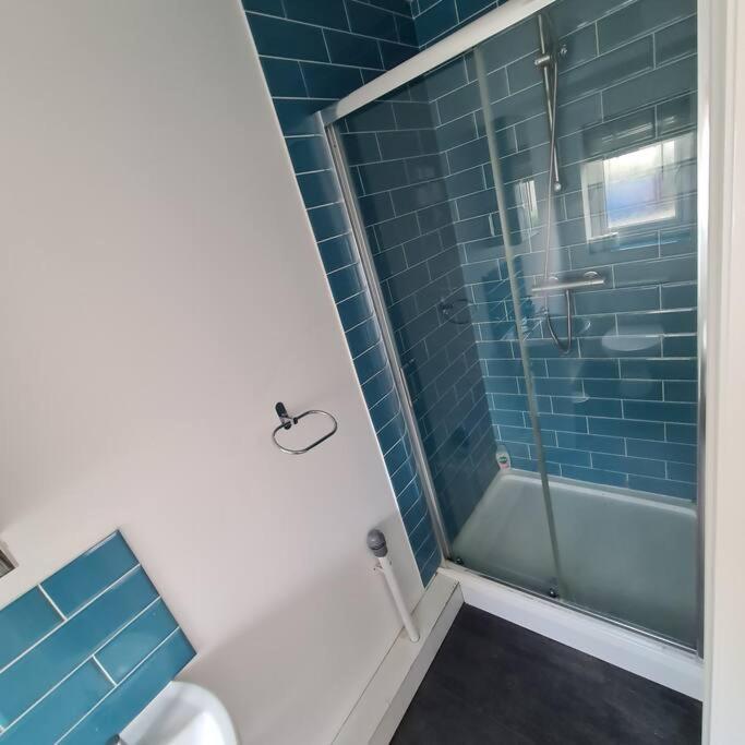 Groundfloor One Bedroom Apartment Райд Екстер'єр фото